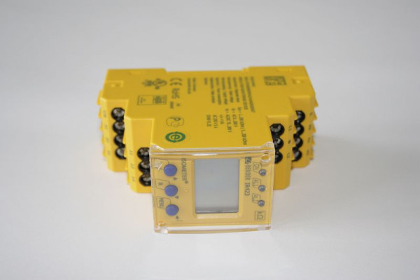 ELMAG isolationsövervakningsmodul (reservdel) BENDER, 2 steg för kraftgenerator IR423-D4-2 styrspänning 230 volt, 9503387