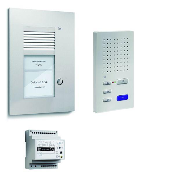 Ljud från TCS dörrkontrollsystem: pack upp för 1 bostadsenhet, med utomhusstation PUK 1 klockknapp, 1x handsfree högtalare ISW3130, styrenhet BVS20, PSU2210-0000