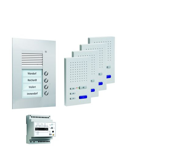 Ljud från TCS dörrkontrollsystem: pack UP för 4 bostäder, med PUK utomhusklocka 4 klockknappar, 4x handsfree högtalare ISW3030, styrenhet BVS20, PPUF04-EN / 02