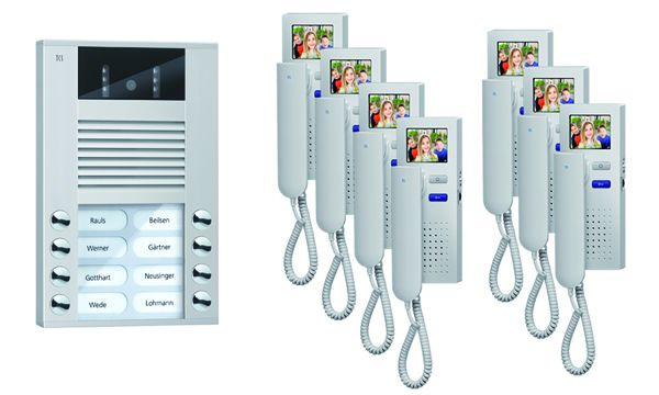 TCS dörrstyrsystem video: pack AP för 7 bostäder, med ytterdörrstation AVE 8 klockknappar, 7x videodörrstelefon IVH3222, kontroll, PVE1570-0010